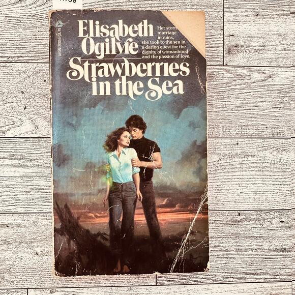 Strawberries In The Sea - Elisabeth Ogilvie 1977 Vtg Avon 1st Print Paperback PB - Picture 13 of 13